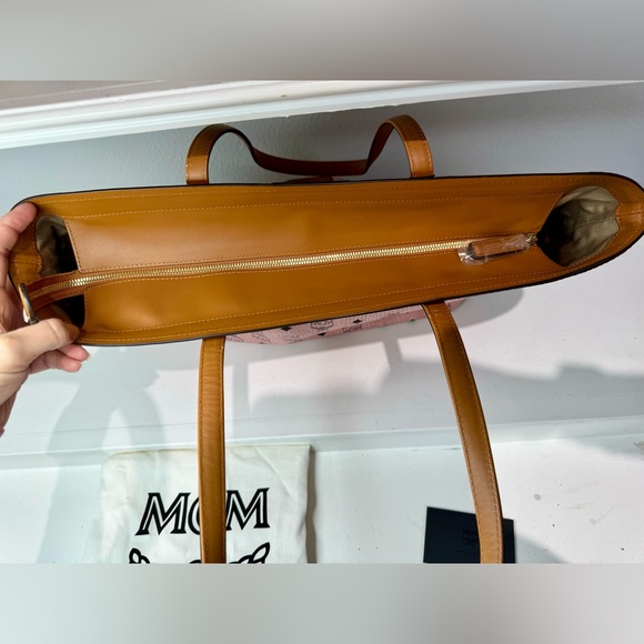 AUTH NWT MCM Anya Zip Top Medium Coated Canvas Shopper Tote In Multi - Picture 2 of 7